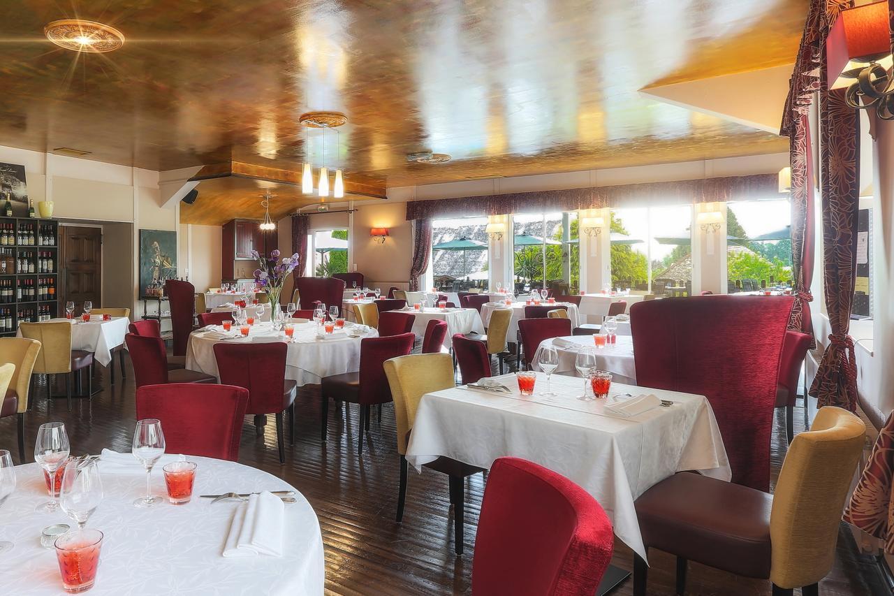 Logis Hotel-Restaurant Les Voyageurs La Coquille Exteriér fotografie